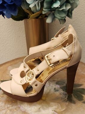 Michael Kors Cream Platform High Heel Sandals with Gold Logo